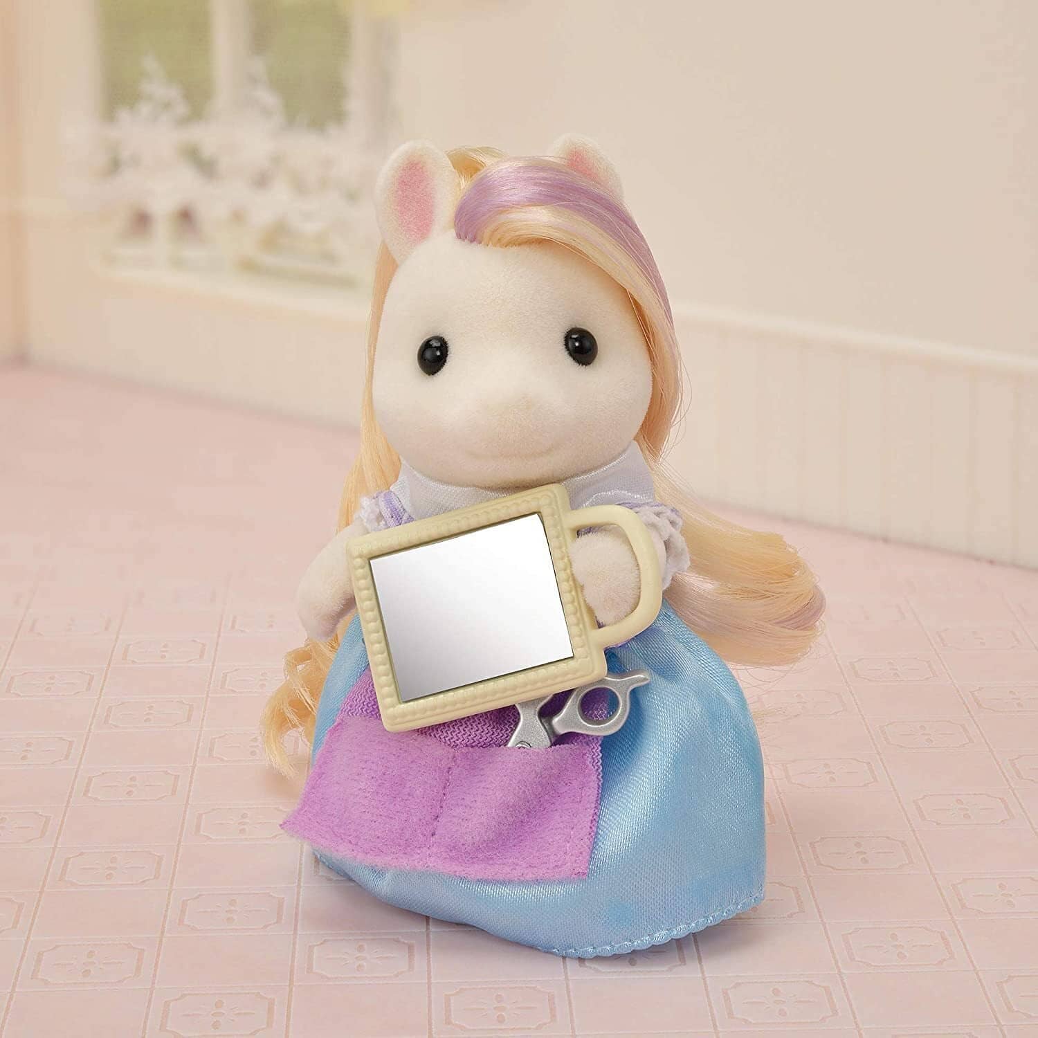 Sylvanian Families - Hair Stylist Playset Animal Doll Playset