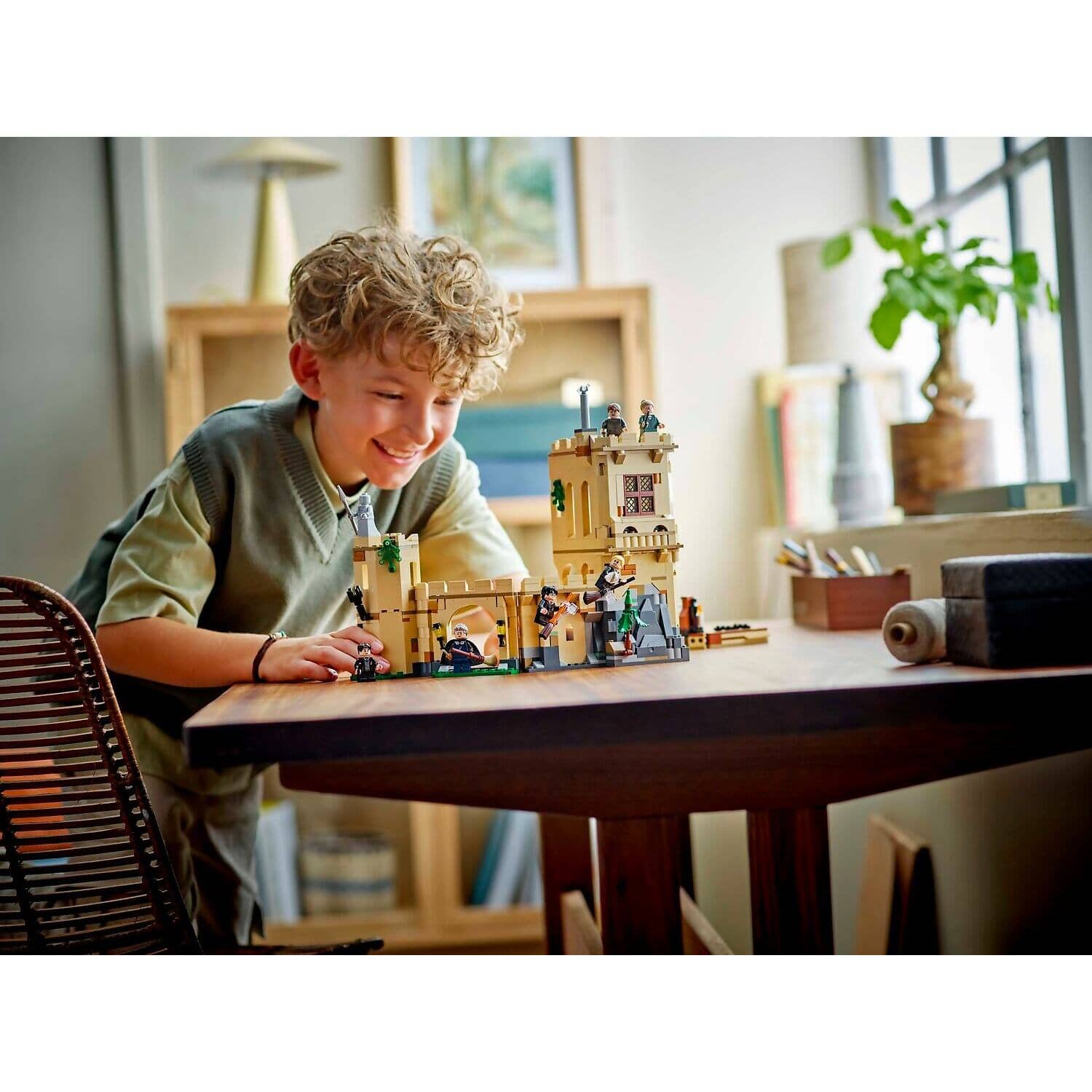 LEGO® 76447Hogwarts Castle: Flying Lessons - Harry Potter™