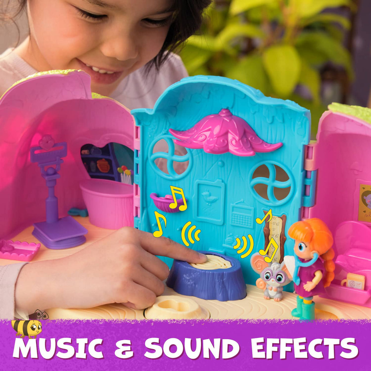 Vida The Vet - Sweetwood Cozy Care Clinic Playset - Spinmaster