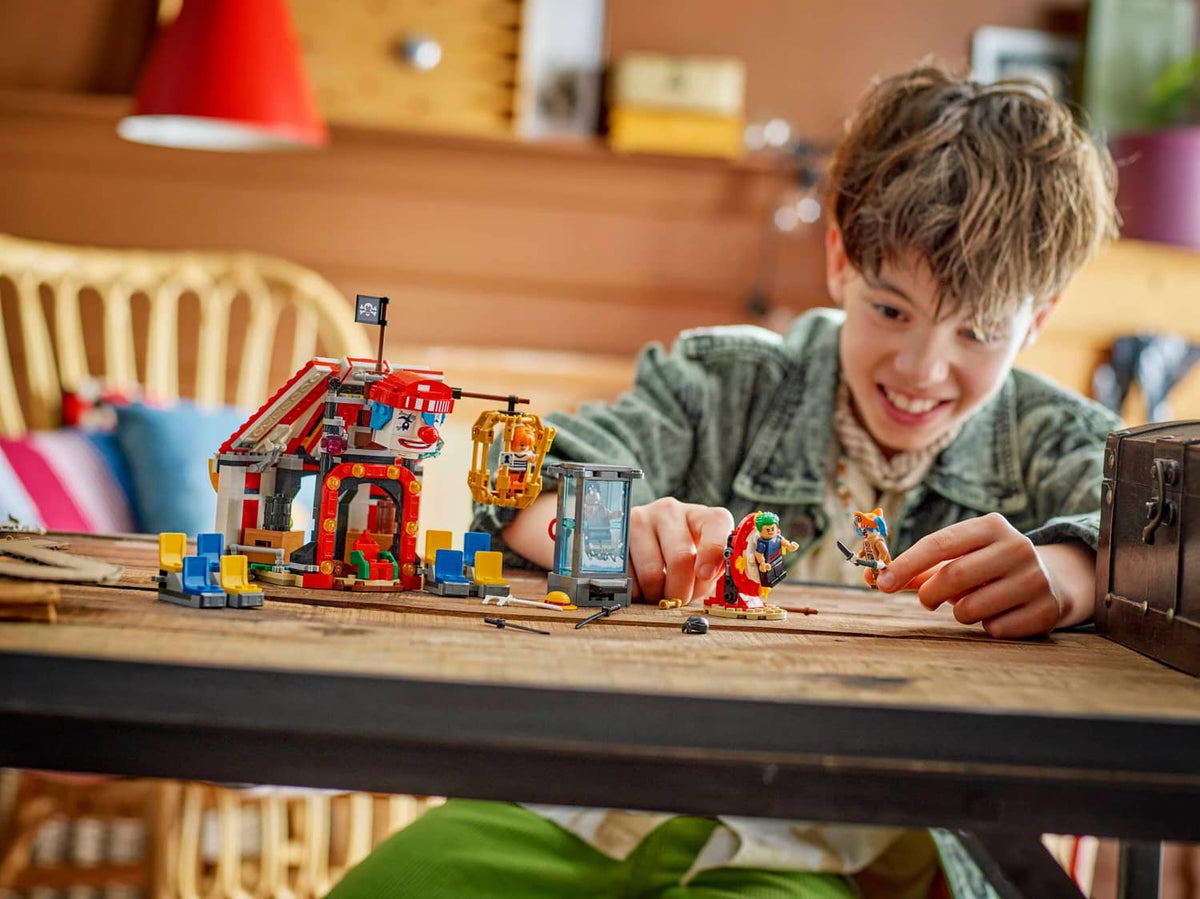 LEGO® 75637 Buggy the Clown's Circus Tent - Netflix ONE PIECE