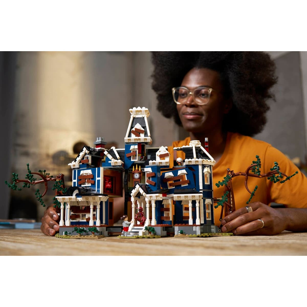 LEGO® 11370 Stranger Things: The Creel House - Icons