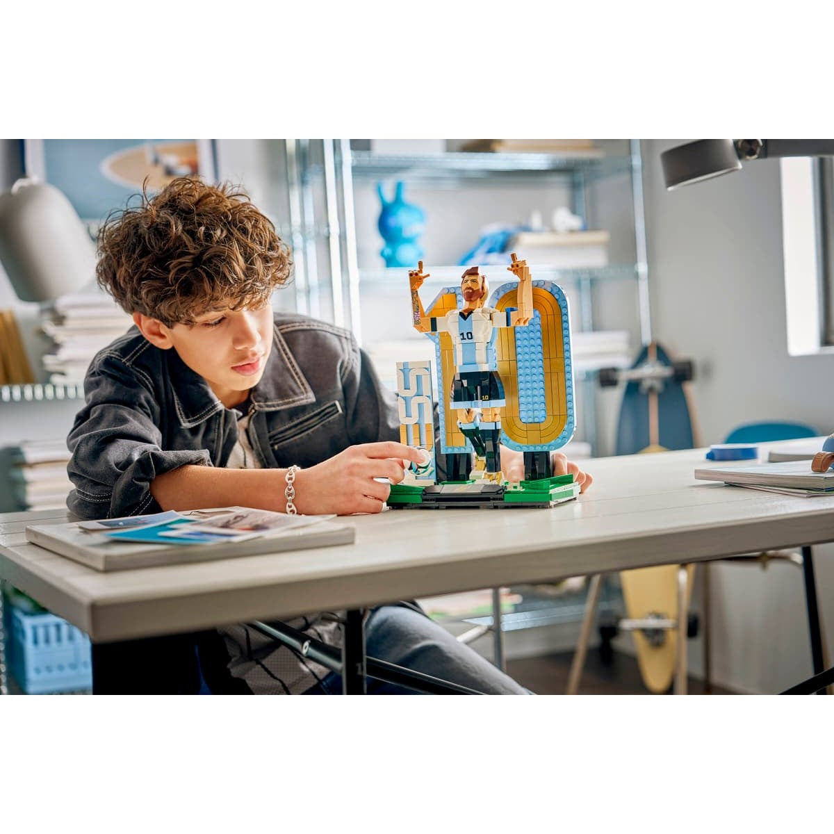 LEGO® 43015 Lionel Messi Football Legend - Editions