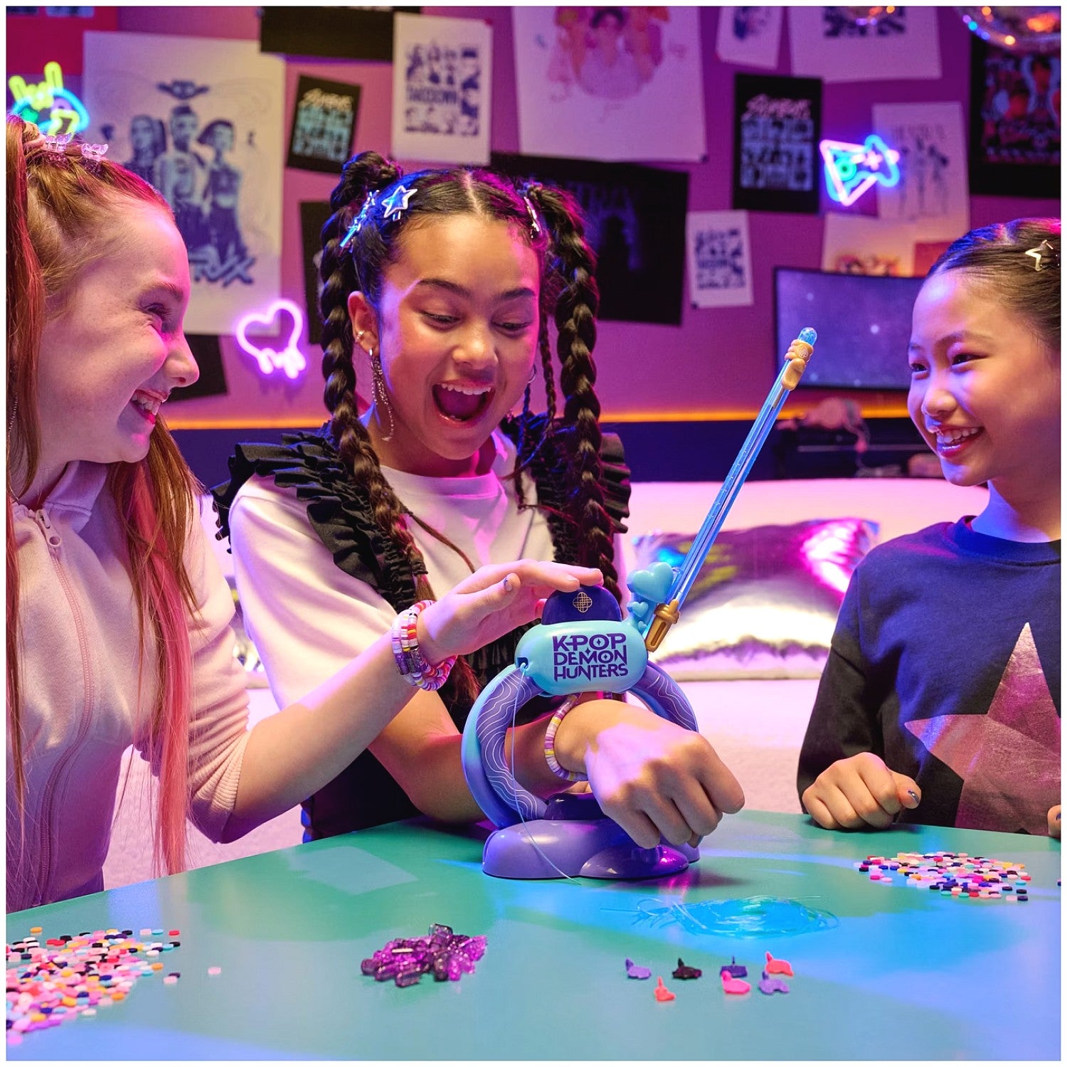 Cool Maker - KPop Demon Hunters HUNTR/X Heishi Bracelet Maker