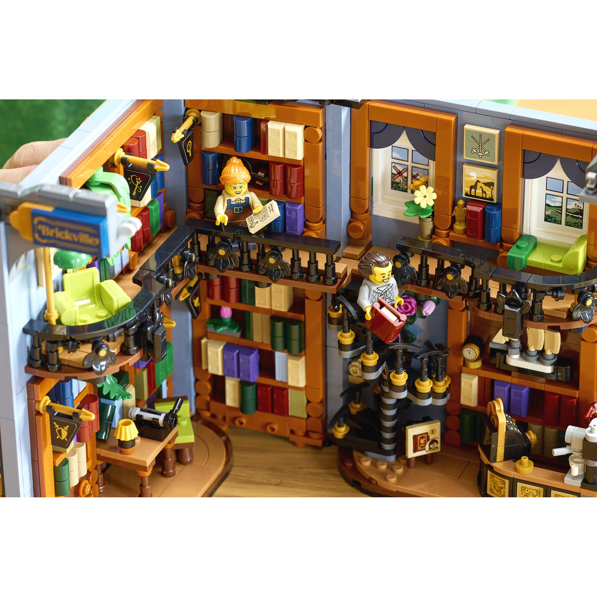 LEGO 11379 Bookshop Book Nook - Icons