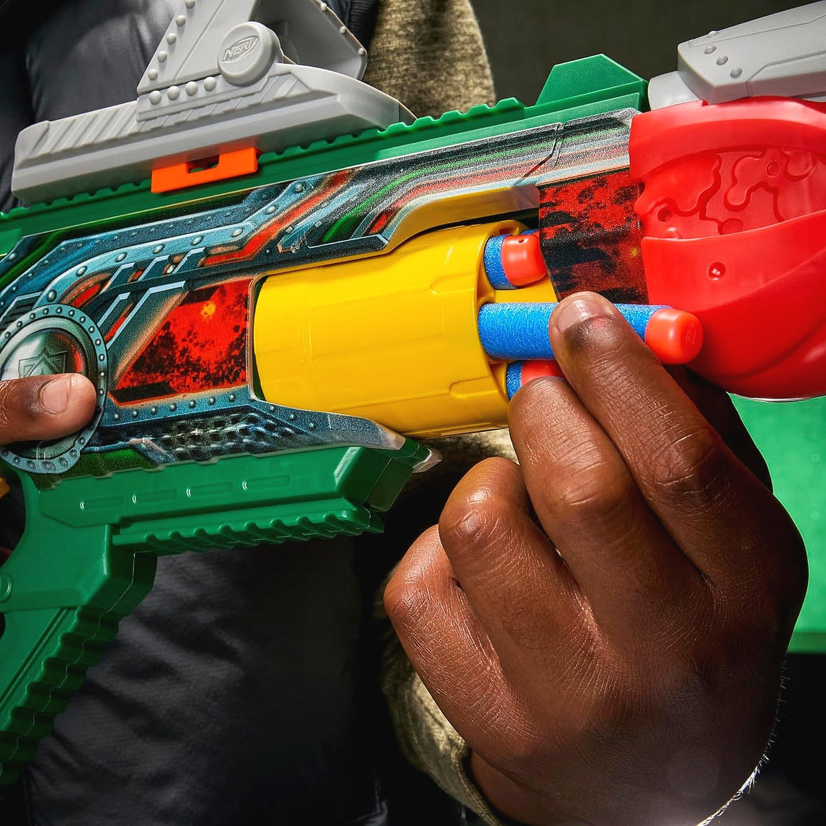 Nerf - Marvel Studios Doomsday Doctor Doom Blaster 12 Elite Darts - Hasbro