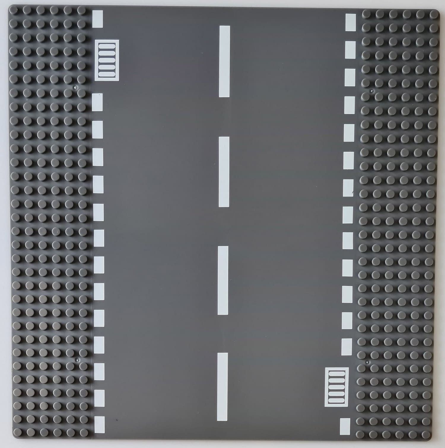 BASEPLATE 32x32 Studs Road Straight Generic Brand