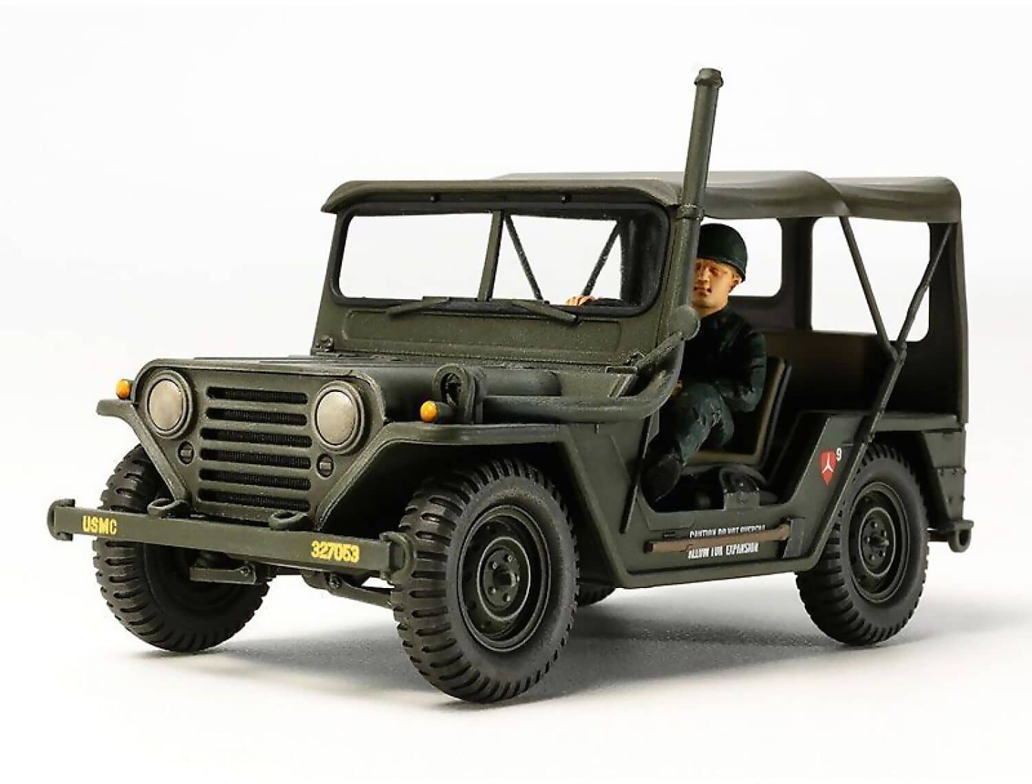 TAMIYA - 1:35 M151A1 VIETNAM