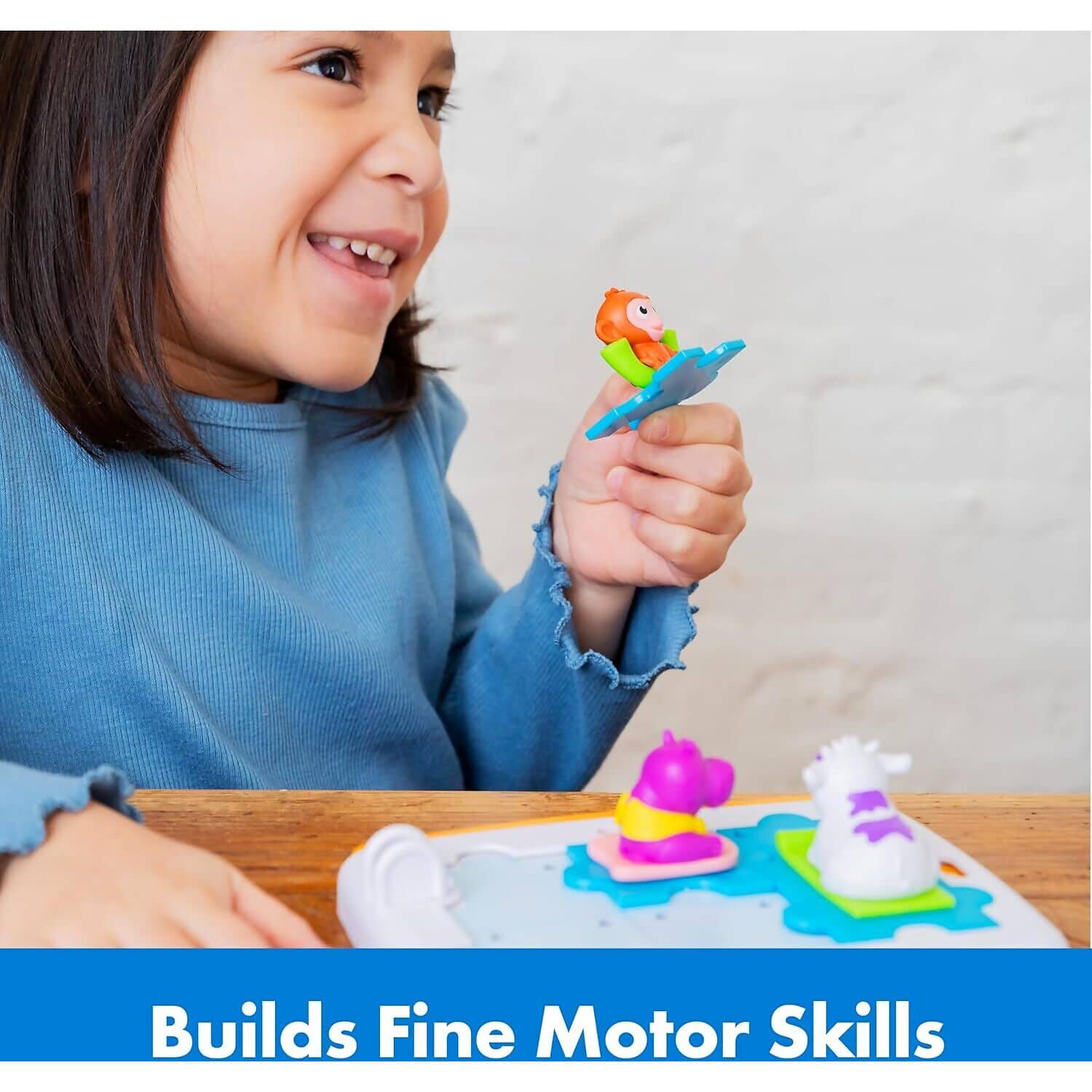 ThinkFun - Friends: Splish Splash Pig's Pool Party Puzzle Game