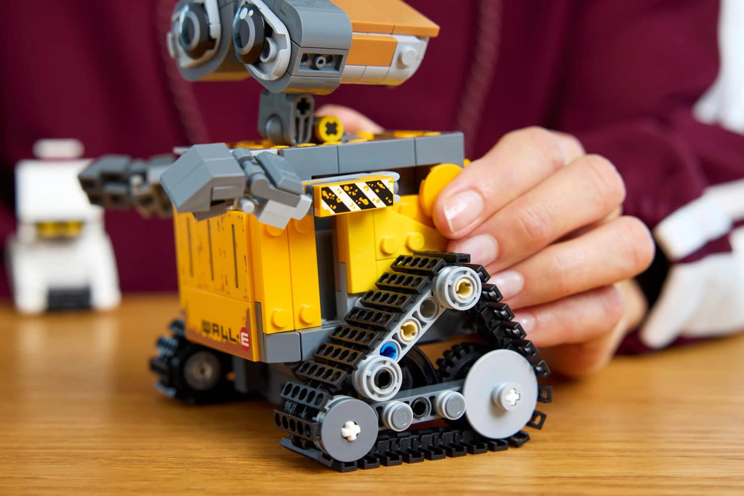 LEGO® 43279 WALL-E and EVE - Disney