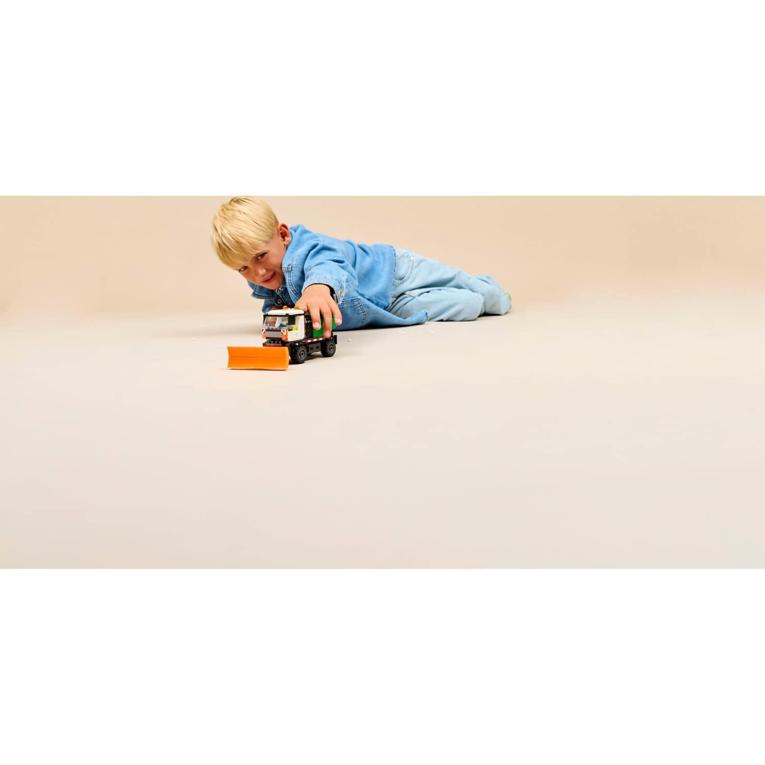 LEGO® 60490 Snowplow - City
