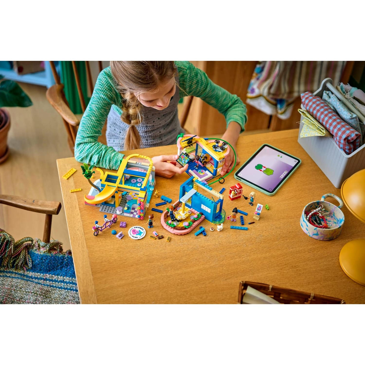 LEGO® 42689 Heartlake City Friends Club House - Friends