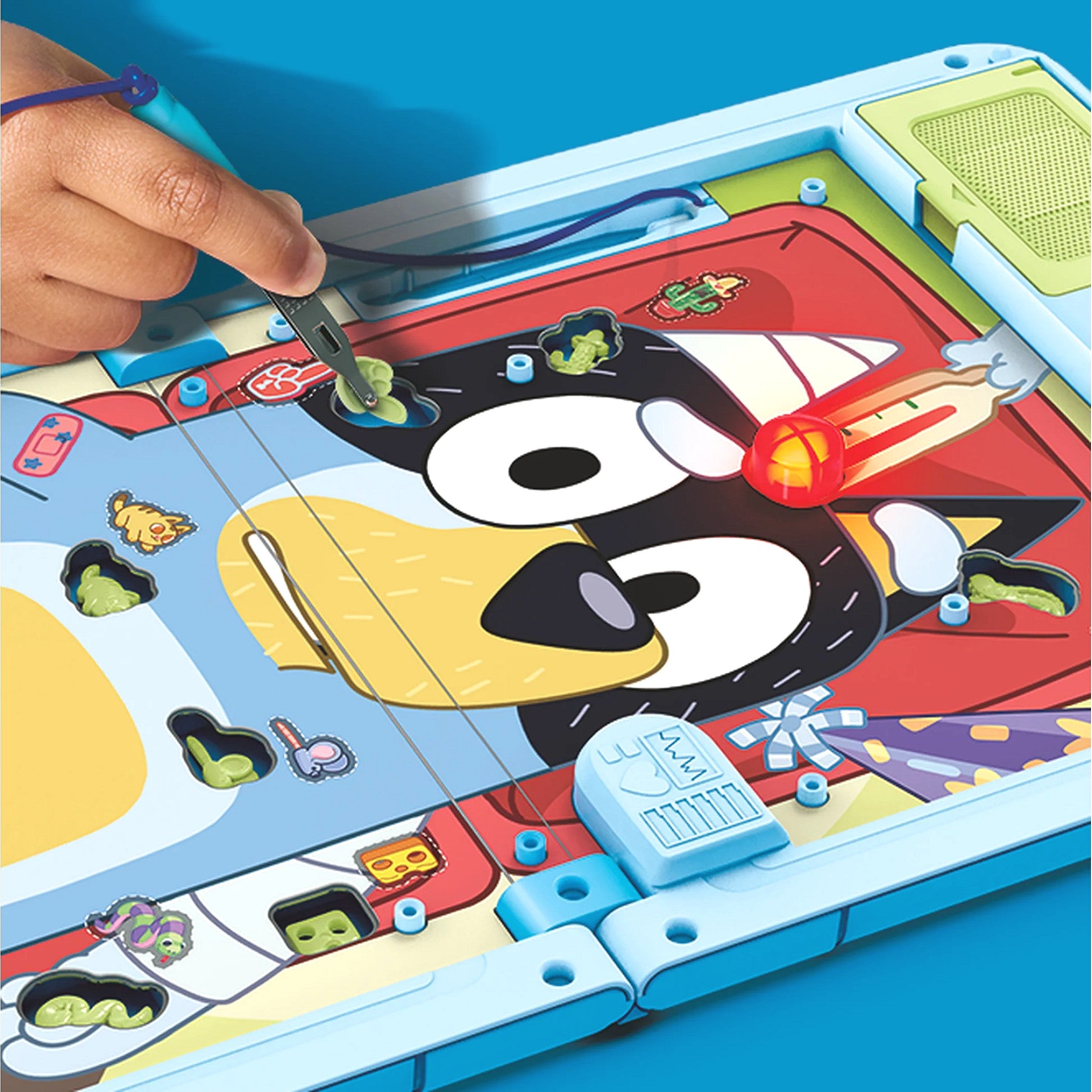 Hasbro GAMES - Operation Bluey Edition Game