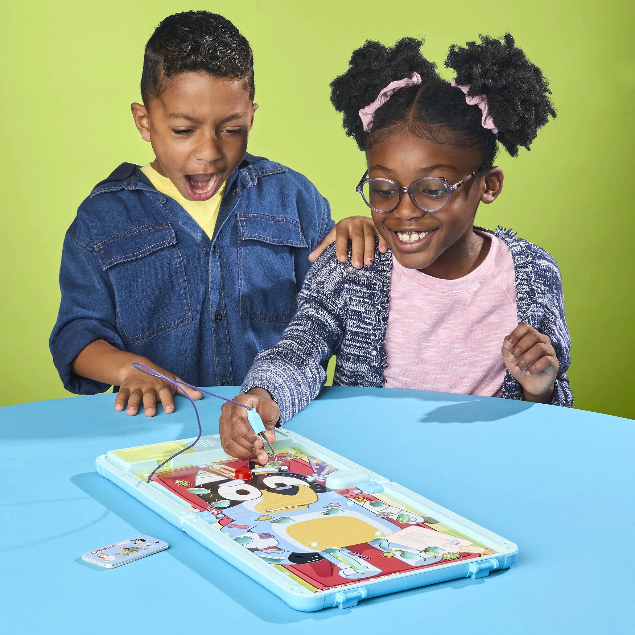 Hasbro GAMES - Operation Bluey Edition Game