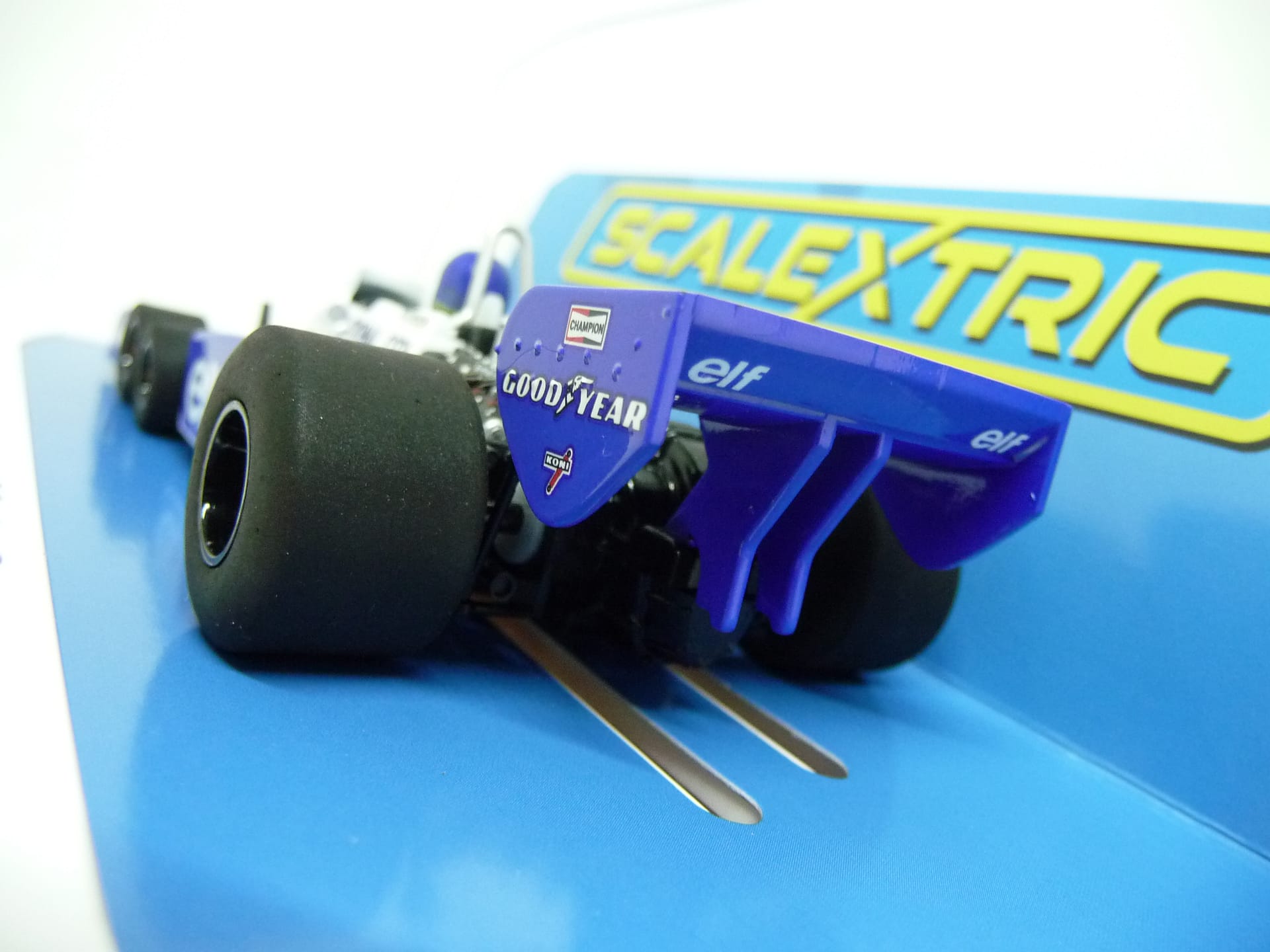 SCALEXTRIC - C4245 TYRRELL P34 1977 BELGIAN GRAND PRIX SLOT CAR ALSO SUITS CARRERA