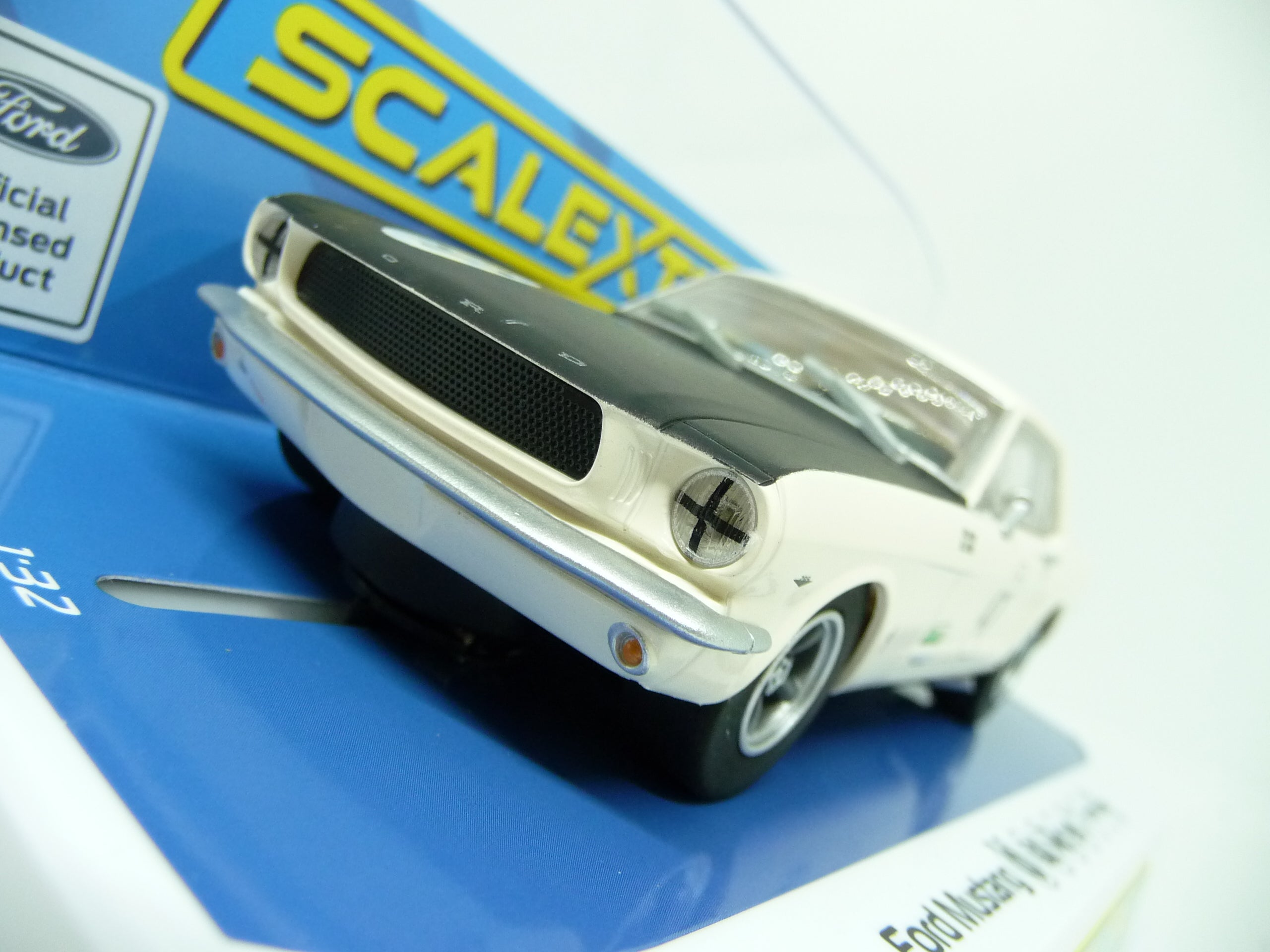 SCALEXTRIC - C4353 FORD MUSTANG BILL AND FRED SHEPHERD SLOT CAR ALSO SUITS CARRERA
