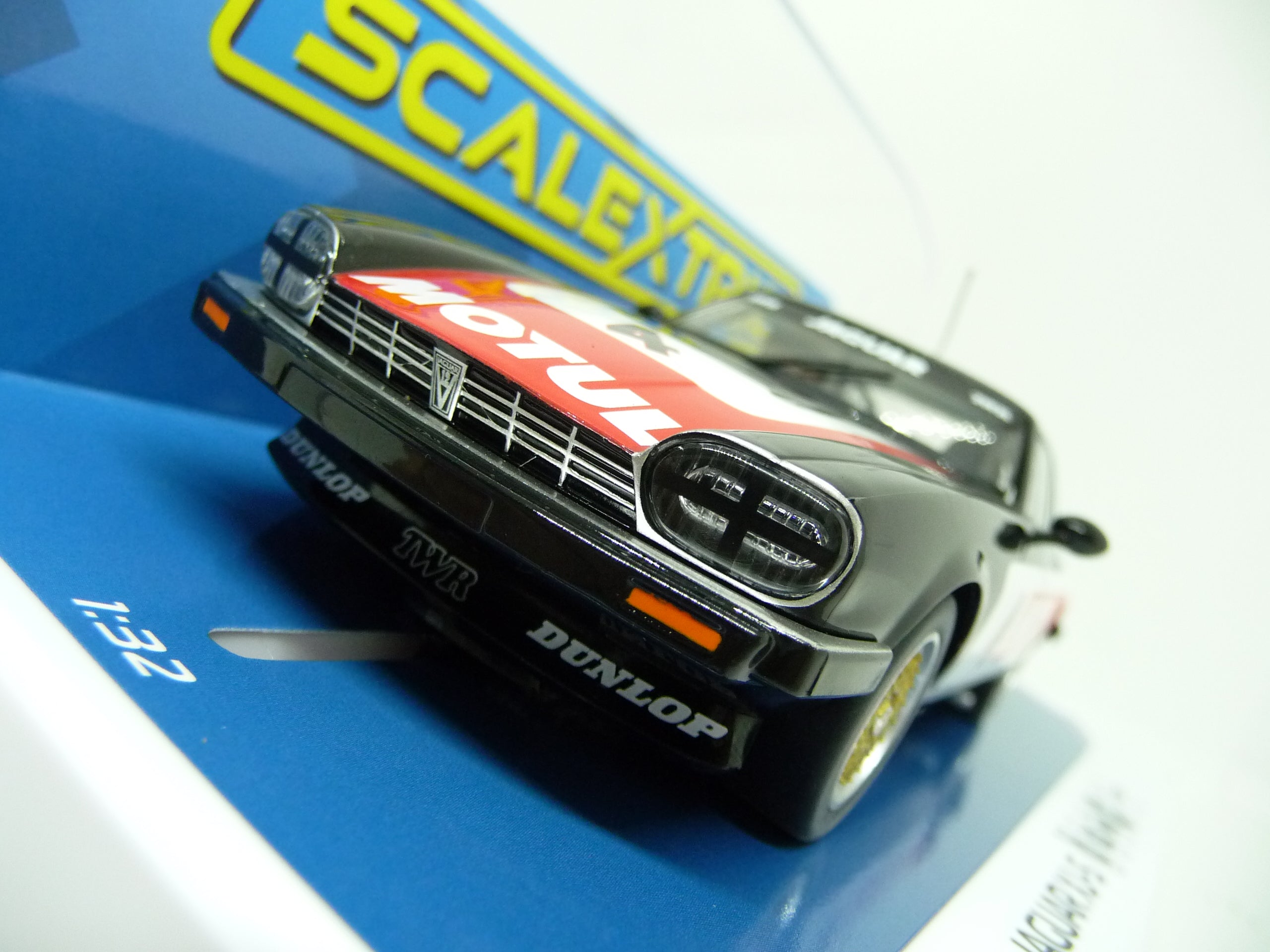 SCALEXTRIC - C4261 JAGUAR XJS - SPA 24HRS 1982 - WALKINSHAW NICHOLSON & PERCY