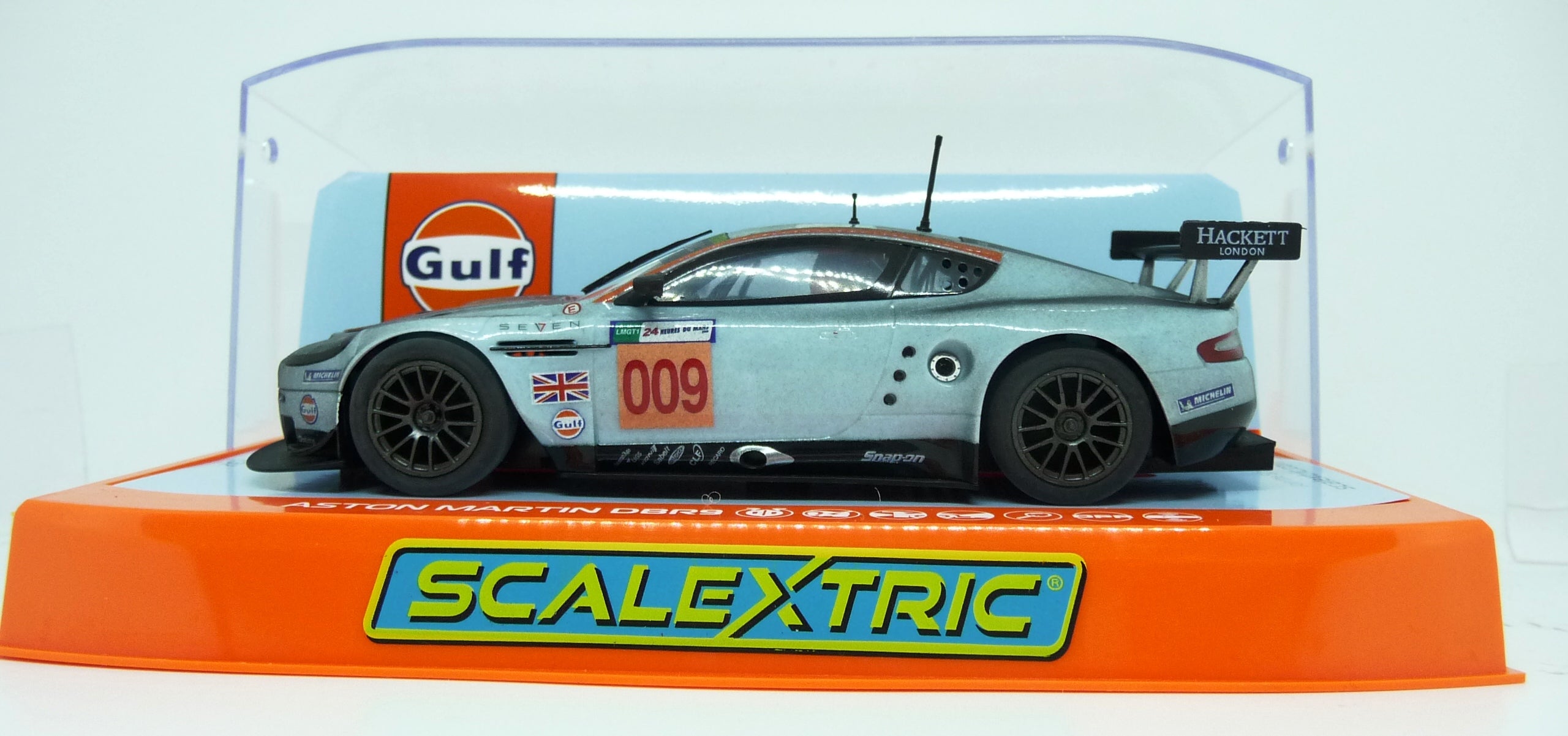 SCALEXTRIC - C4316 ASTON MARTIN DBR9 - GULF EDITION - ROFGO 'DIRTY GIRL'